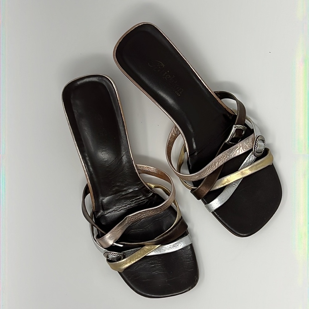 Brighton Angie Silver/Bronze/Gold Metallic Women’s 7.5M Sandals Made in Italy